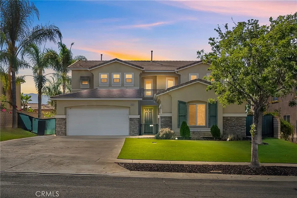 5 bed, 2904 sqft, $4,700 — Photo 1