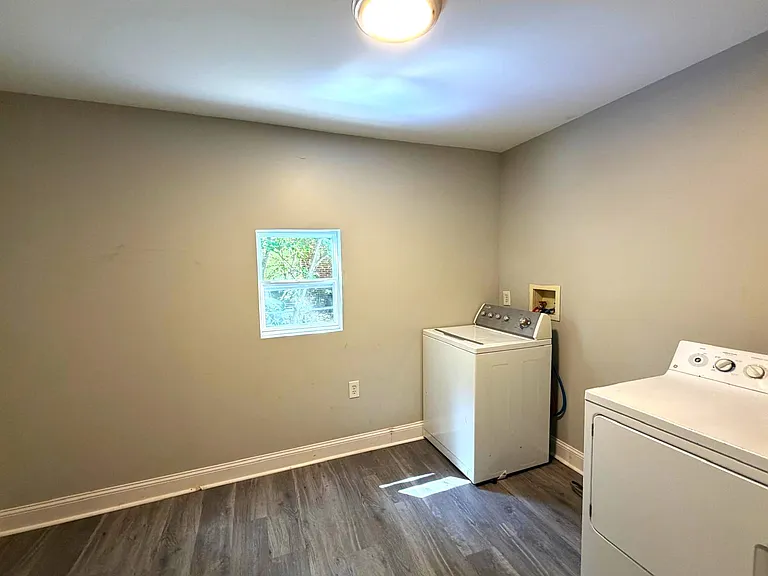 20 Hutto Ct — Photo 24