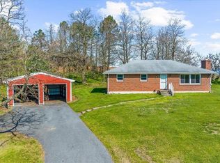 7931 Carpet Rd, New Tripoli, PA 18066