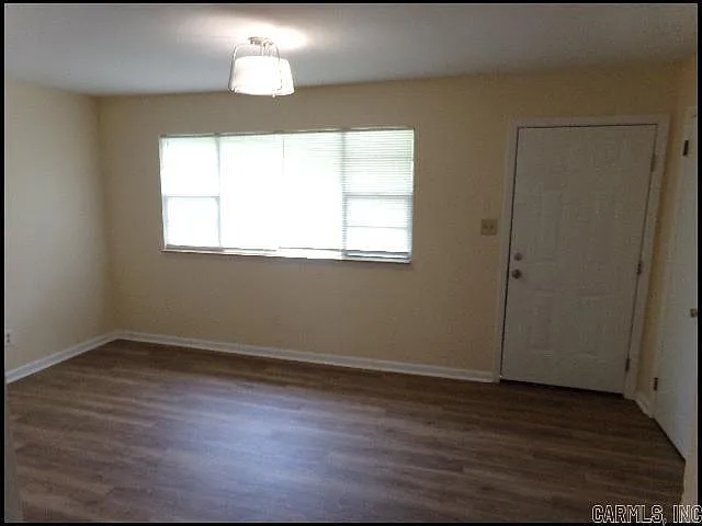 9700 Ithica Dr — Photo 4
