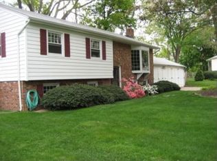 311 Valeview Ct NW, Vienna, VA 22180