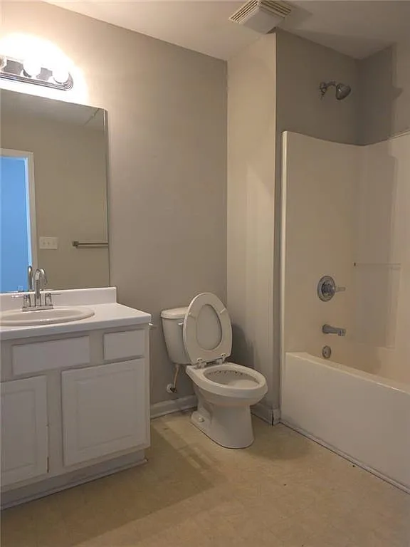 2 bed, 2.0 bath, 1092 sqft, $1,310 — Photo 4
