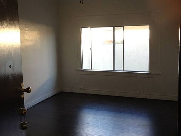 5th image of 5522 Sierra Vista Ave APT 5