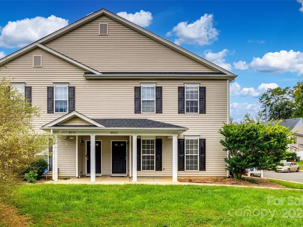 9507 Littleleaf Dr, Charlotte, NC 28215