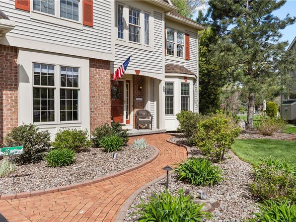 1611 Loughrea Ter, Webster, NY 14580