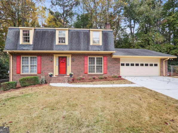 4115 E Brockett Creek Ct, Tucker, GA 30084