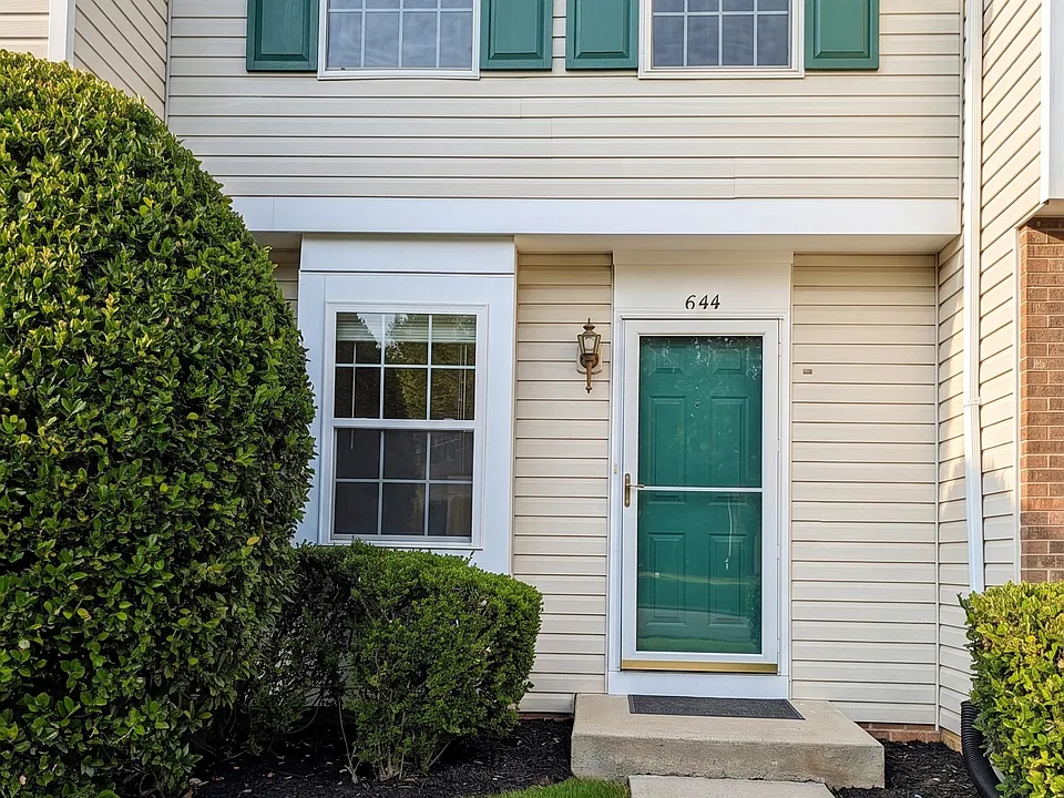 644 Lex Dr