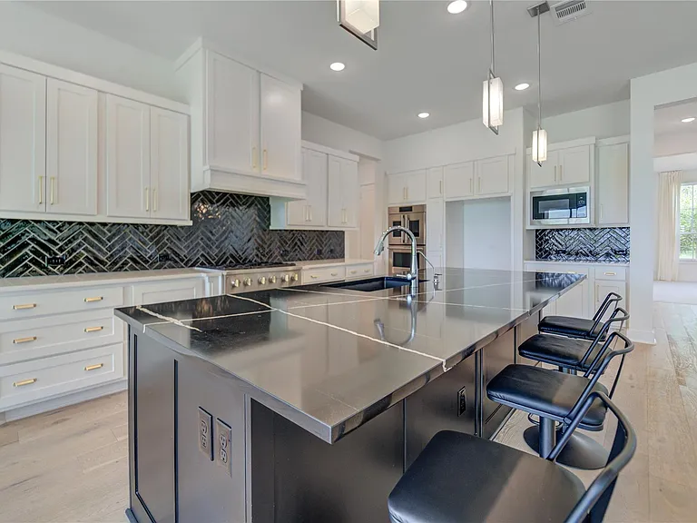 10318 Fountain Shore Dr — Photo 19