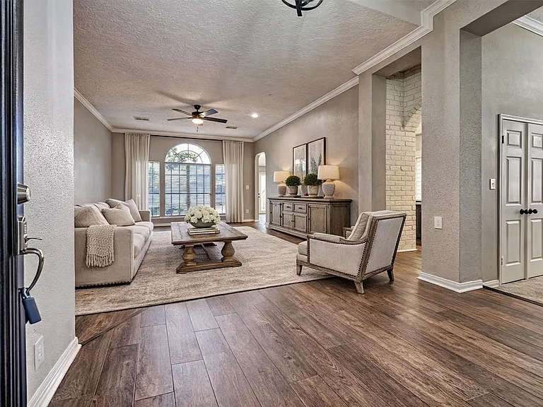 15419 Redbud Leaf Ln — Photo 3