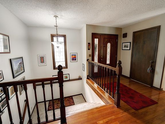 4th image of 2120 Fairdale Ct