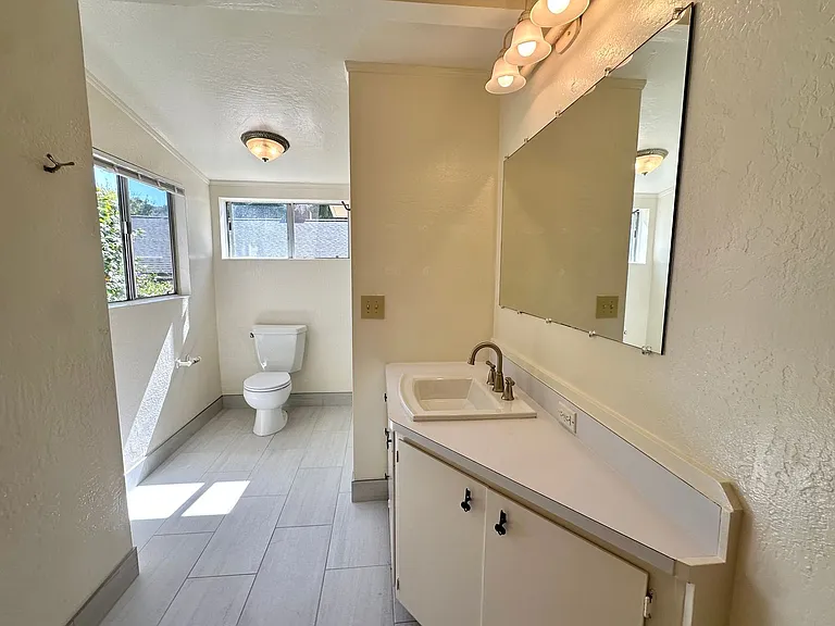 23 Sycamore Ave — Photo 21