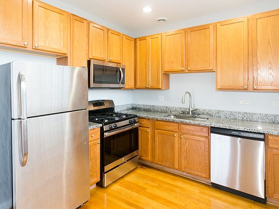 2nd image of 2451 W Howard St APT 311