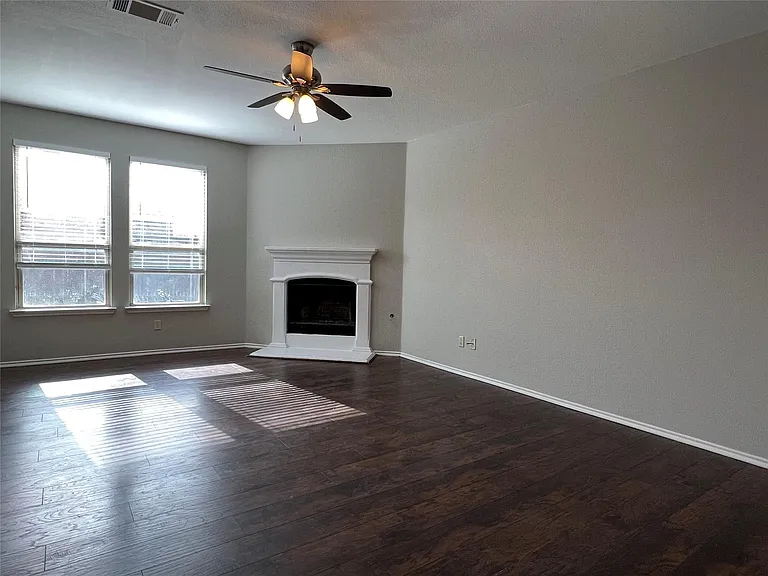 1115 Gaines Rd — Photo 7