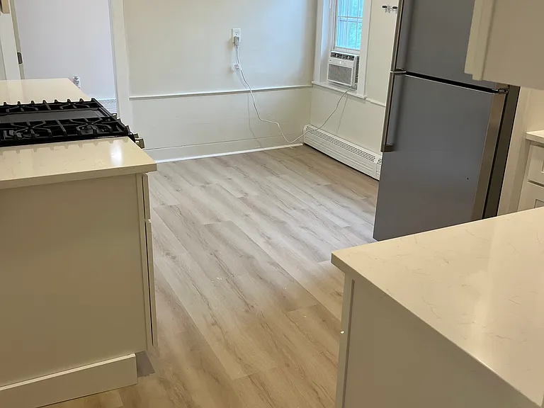 358-360 King St #B — Photo 6
