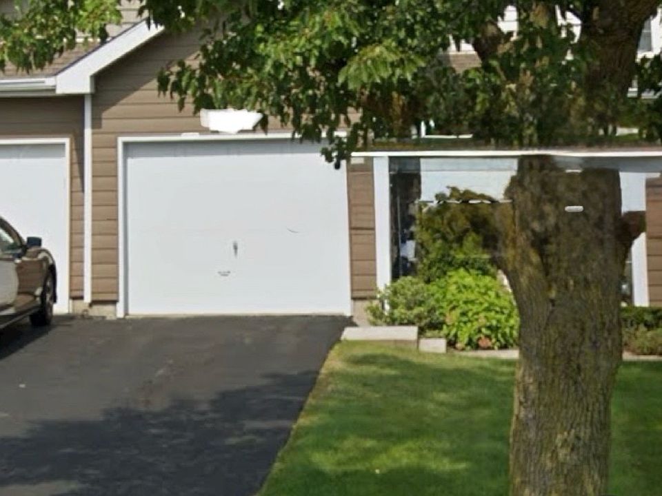 1st image of 637 Woodhaven Dr