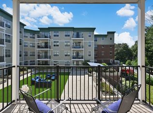 69 Foundry St #305, Wakefield, MA 01880