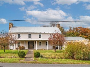 9988 Winchester Grade Rd, Berkeley Springs, WV 25411