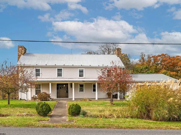 9988 Winchester Grade Rd, Berkeley Springs, WV 25411