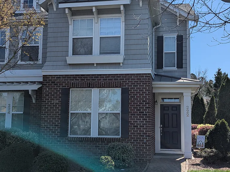 222 Duck Mill Cir — Photo 1