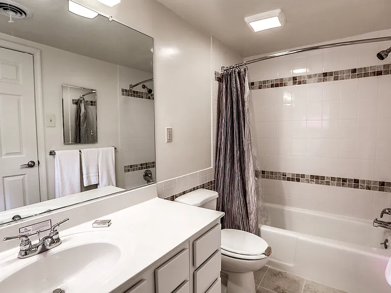 599 Cranbrook Rd — Photo 50
