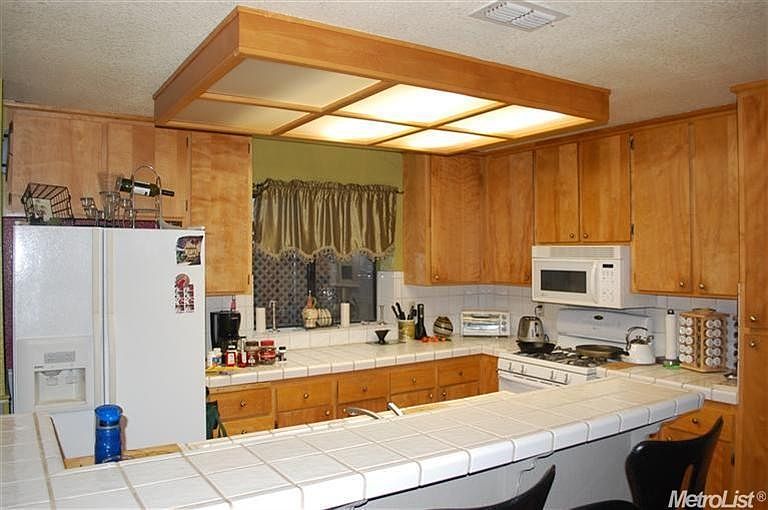 2nd image of 741 Brookside Dr