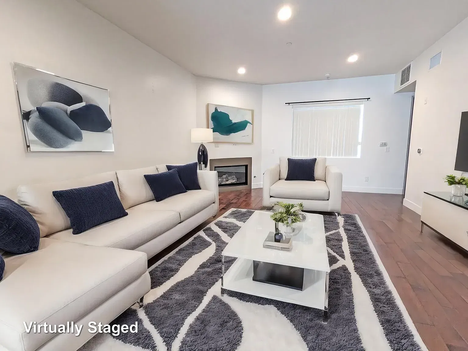 2 bed, 2.5 bath, 1200 sqft, $4,995 — Photo 3