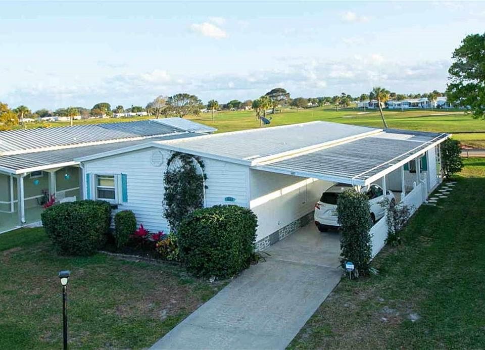 1st image of 1061 Royal Palm Dr