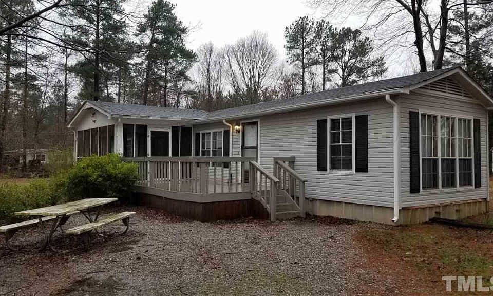 2nd image of 80 Pine Dr