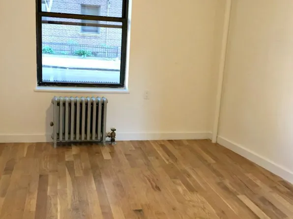 32-80 30th Street image 14 of 22