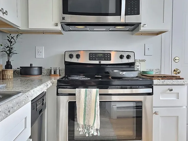 76-78 Spruce Street — Photo 2