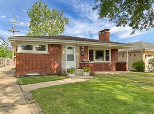 933 N Delphia Ave, Park Ridge, IL 60068