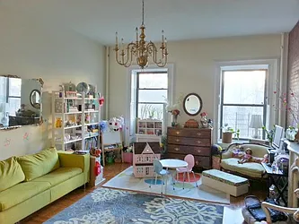 Rented by Living New York