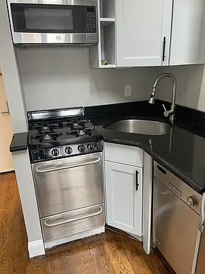 Rented by Centennial Properties NY | media 5