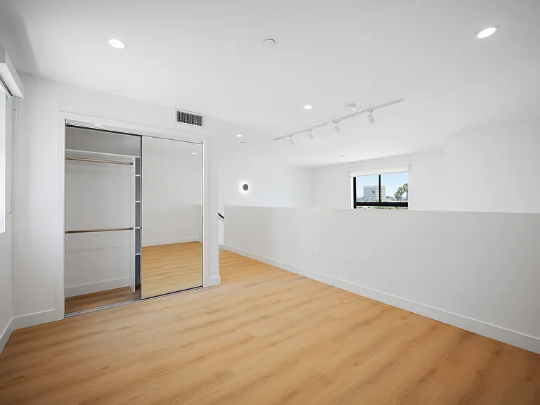 Hi Point Terrace by Wiseman — Photo 106