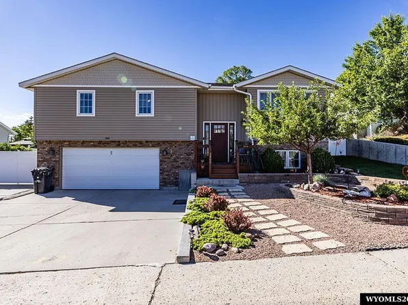 1800 California Dr, Green River, WY 82935