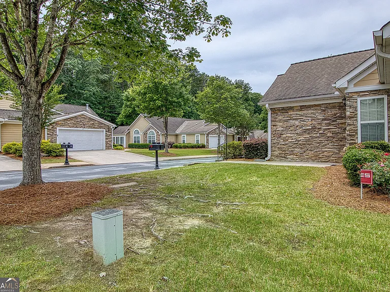 145 Rehobeth Way — Photo 5