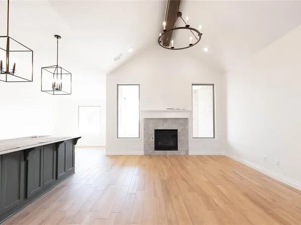 15408 Bedford Rd, Edmond, OK 73013