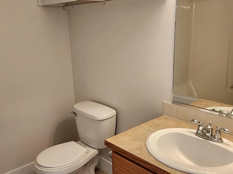 2896 W Elmwood Dr — Photo 15