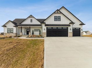 5545 Harvest Rd, Ames, IA 50014