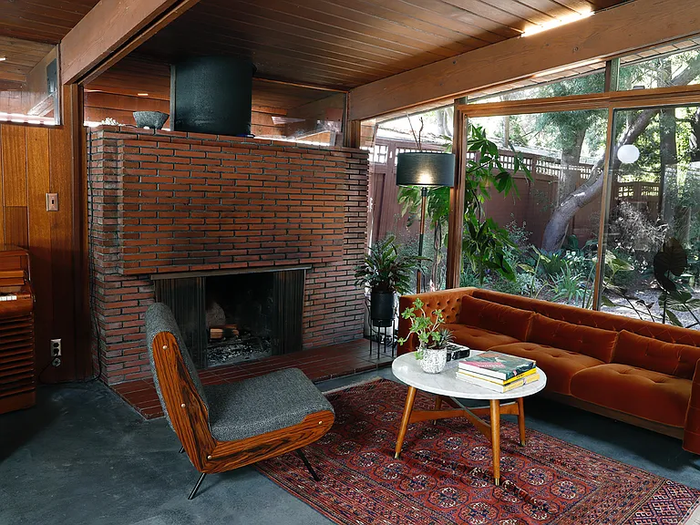 2718 N Beverly Glen Blvd — Photo 6