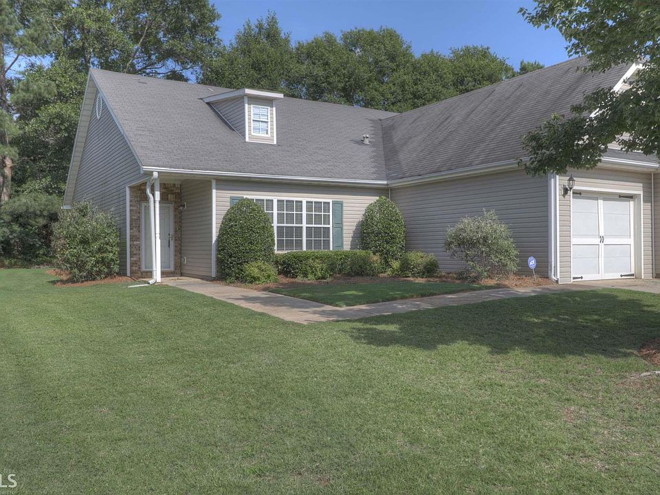 1st image of 465 City Park Dr