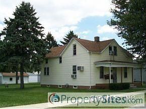 3rd image of 209 W 2nd North St
