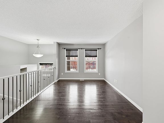 5th image of 4033 Orchards Dr SW
