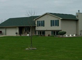 W2948 Sievert Rd, Seymour, WI 54165