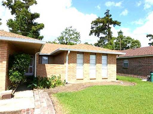 1st image of 2432 Oakmere Dr