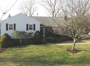 50 Reservoir Rd, N White Plains, NY 10603