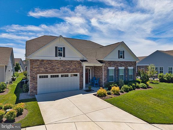 3rd image of 154 Bluebell Ct