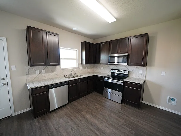 745 Tupelo Tank Dr — Photo 15