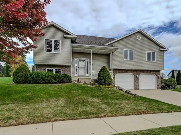 103 East Northlawn Drive, Cottage Grove, WI 53527