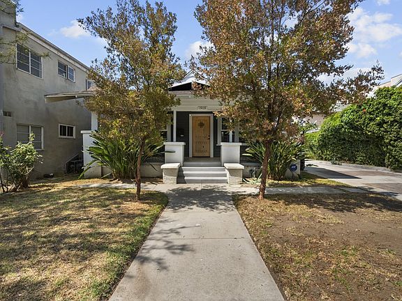 2nd image of 1909 Gardena Ave